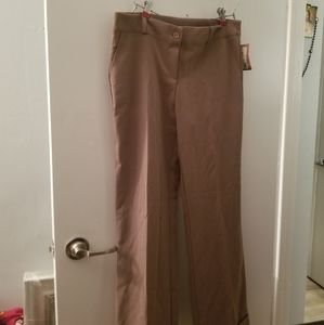 Ladies dressy pants for any occasion